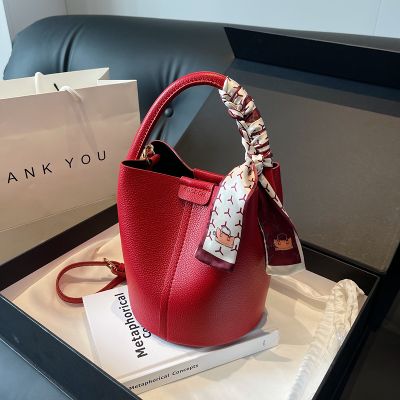 Czerwone torby na ramię i cros – Luxury Bags For Sale recenzja i cena